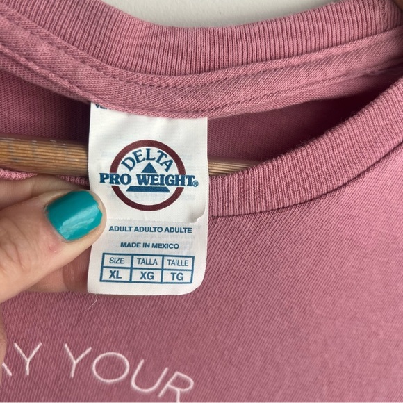 Bundle of 2 Women’s Graphic T-Shirts - XL - Picture 5 of 10